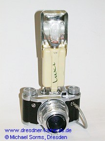 Altix V mit historisch passendem Blitzger�t Elgawa �Luxi�