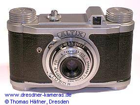 Altix III (Version mit Festoptik, hier mit Tessar und 24mm-Aufzugskn�pfen)