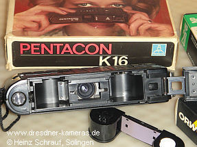 Pentacon K16 ge�ffnet mit ORWO-Kassette 16