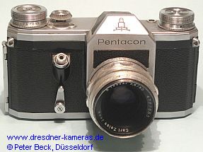 Pentacon #100870 mit Tessar 2,8/50 - sp�te Ausf�hrung mit gro�en Filmtransportkn�pfen