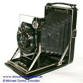 Patent-Etui-Kamera mit Radionar 6.3/10,5cm