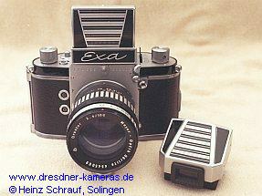 Exa Modell 1961 mit Lichtschacht und Prismeneinsatz mit Streifenmuster