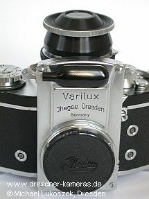 Exakta Varex IIa mit Objektivlupeneinsatz und Ihagee-Lichtmesseinrichtung