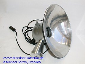 Zusatz-Blitzkopf f�r die Verwendung an der Ihagee-Vakublitzeinrichtung