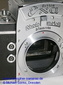 System-Exa #254861 mit Tessar 2,8/50 und Chrom-Blitzbuchsen mit Gravur F und X