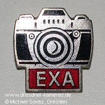 verschiedene Exa- und Exakta-Anstecknadeln