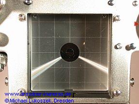 Pentacon six mit Rollei-6008-Einstellscheibe