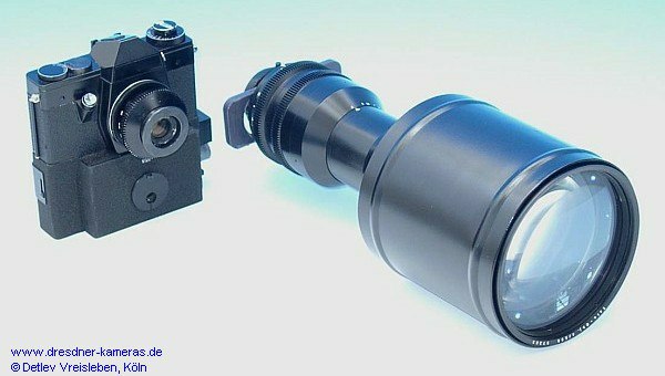 GSK mit SO-3.2 und einem manuell zu fokussierenden M42x1-Infrarotobjektiv SO-2 (4/500). Hiermit war nur eine unzureichende Scharfstellung bei Dunkelheit möglich. GSK mit SO-3.2 und einem manuell zu fokussierenden M42x1-Infrarotobjektiv SO-2 (4/500). Hiermit war nur eine unzureichende Scharfstellung bei Dunkelheit möglich.