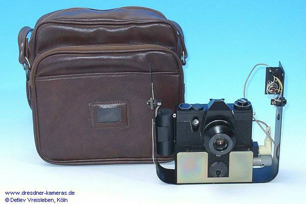 GSK-Einbaurahmen zur getarnten Verwendung der Kamera in einer Umh�ngetasche.