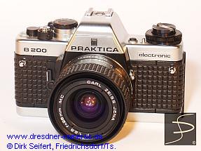 Praktica B 200 chrome with noppy leatherette