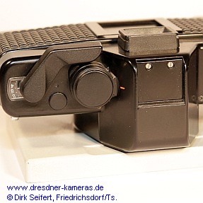 Praktica B 100 M am Ansatzst�ck der mf-AKS