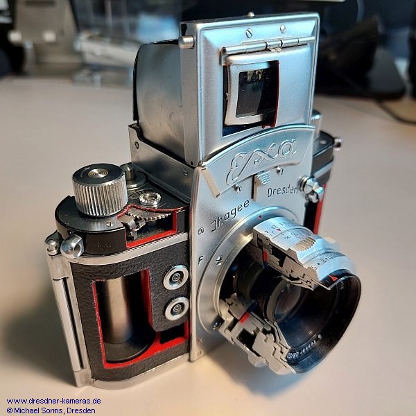 Exa #557.718 - Schnittmodell 13 mit geschnittenem Carl Zeiss Tena Tessar 2,8/50