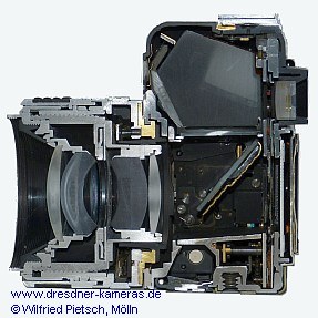 Querschnitt einer Praktica B200 mit Pentacon Prakticar 1,8/50 - jetzt in einer privaten Sammlung